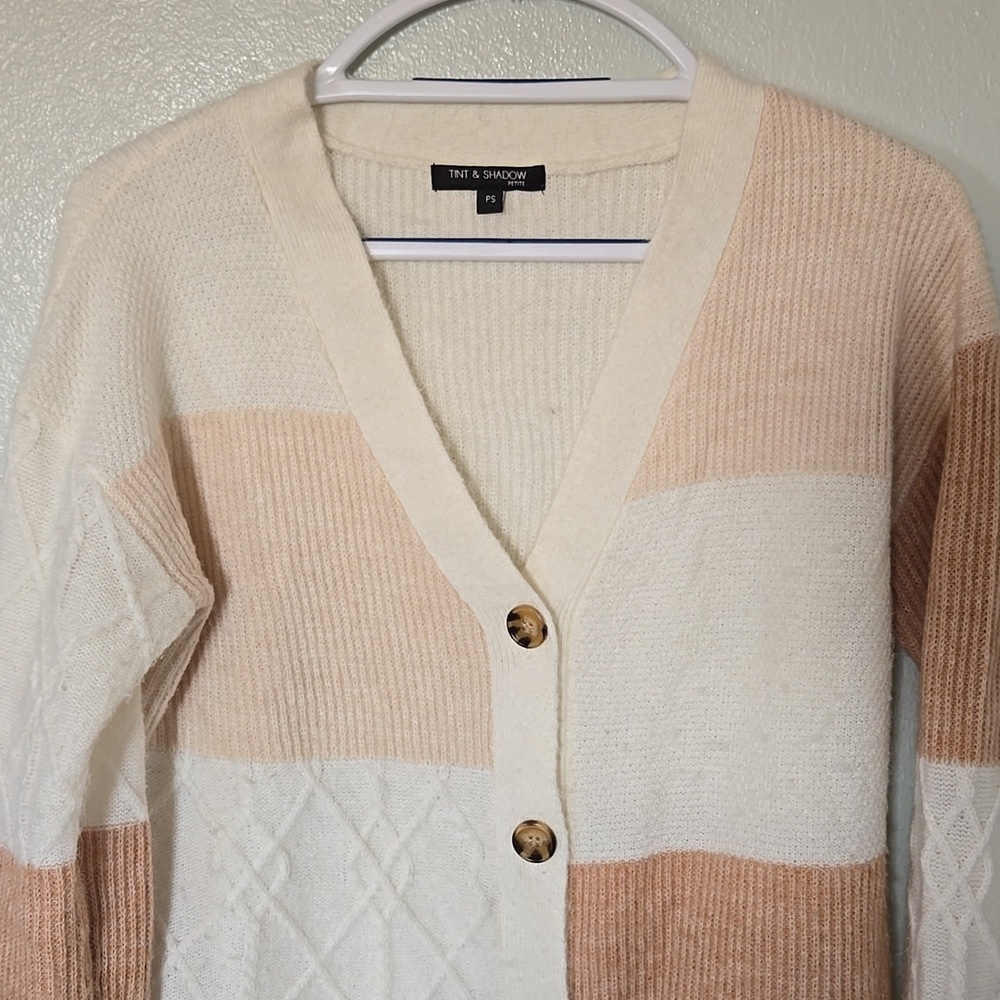 Tint & Shadow | Cream & Tan Wool Blend Button Cardigan Size Small Petite